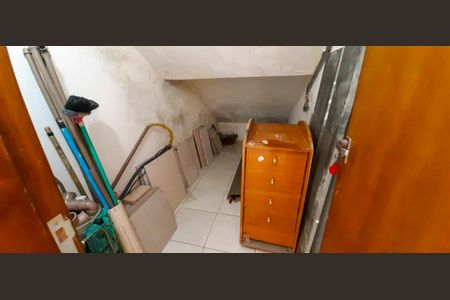 Casa à venda com 318m², 4 quartos e 8 vagas Casa à venda com 318m², 4 quartos e 8 vagasDepósito da Garagem