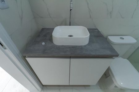 Casa de condomínio à venda com 125m², 2 quartos e 2 vagas Casa de condomínio à venda com 125m², 2 quartos e 2 vagasBanheiro