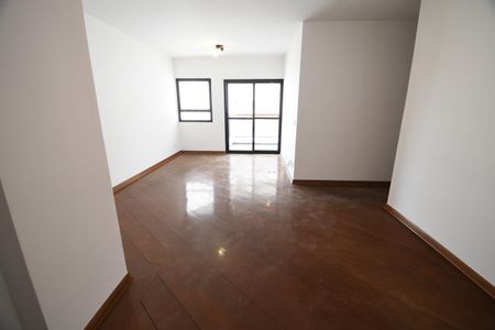 Sala de apartamento para alugar com 3 quartos, 110m² em Cambuí, Campinas