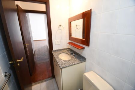 Apartamento para alugar com 110m², 3 quartos e 2 vagasBanheiro Social