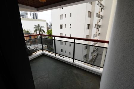 Apartamento para alugar com 110m², 3 quartos e 2 vagasSacada do Quarto 1
