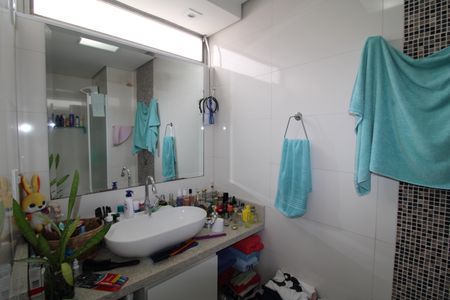 Apartamento à venda com 70m², 3 quartos e 1 vagaBanheiro Suíte