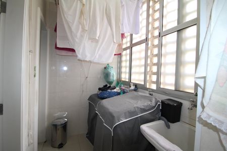 Apartamento à venda com 70m², 3 quartos e 1 vagaÁrea de Serviço