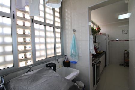 Apartamento à venda com 70m², 3 quartos e 1 vagaÁrea de Serviço