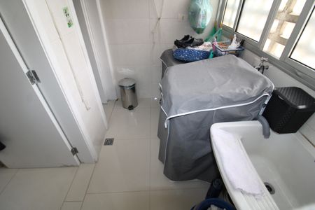 Apartamento à venda com 70m², 3 quartos e 1 vagaÁrea de Serviço