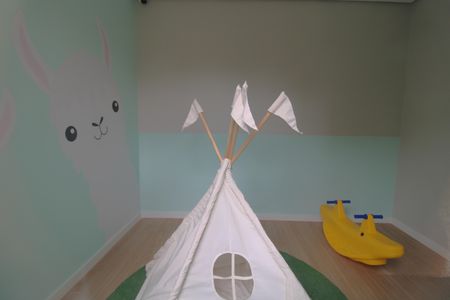 Apartamento à venda com 37m², 2 quartos e sem vagaÁrea comum