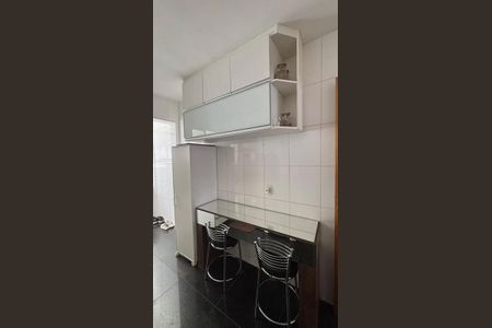 Apartamento à venda com 3 quartos, 85m² em Sagrada Família, Belo Horizonte
