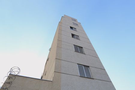 Apartamento à venda com 70m², 2 quartos e 2 vagas Apartamento à venda com 70m², 2 quartos e 2 vagasFachada