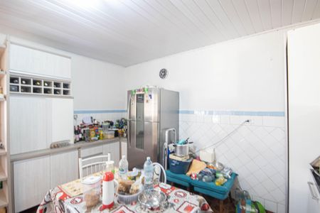 Casa à venda com 130m², 4 quartos e sem vaga Casa à venda com 130m², 4 quartos e sem vagaCozinha 2