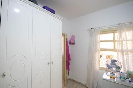 Casa à venda com 130m², 4 quartos e sem vaga Casa à venda com 130m², 4 quartos e sem vagaSuíte