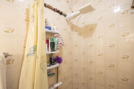 Casa à venda com 130m², 4 quartos e sem vaga Casa à venda com 130m², 4 quartos e sem vagaBanheiro da Suíte