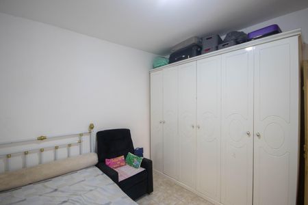 Casa à venda com 130m², 4 quartos e sem vaga Casa à venda com 130m², 4 quartos e sem vagaSuíte