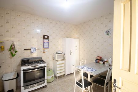 Casa à venda com 130m², 4 quartos e sem vaga Casa à venda com 130m², 4 quartos e sem vagaCozinha 1