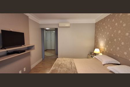 Apartamento para alugar com 240m², 4 quartos e 4 vagasSuíte 1