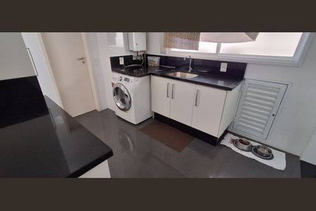 Apartamento para alugar com 240m², 4 quartos e 4 vagasÁrea de Serviço