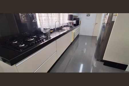 Apartamento para alugar com 240m², 4 quartos e 4 vagasCozinha