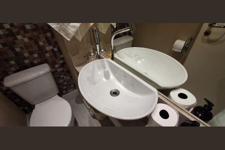 Apartamento para alugar com 240m², 4 quartos e 4 vagasLavabo