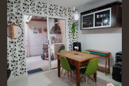 Casa de condomínio à venda com 80m², 3 quartos e 2 vagasCozinha