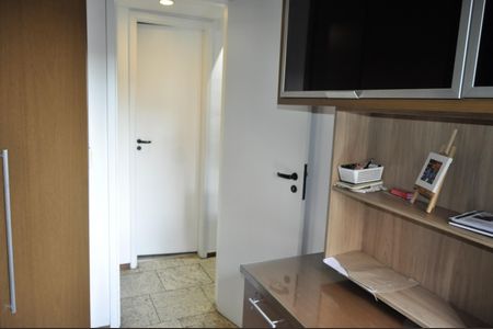 Apartamento à venda com 88m², 2 quartos e 1 vagaEscritório