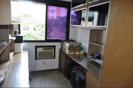 Apartamento à venda com 88m², 2 quartos e 1 vagaEscritório