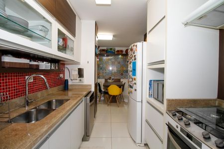 Apartamento à venda com 126m², 3 quartos e 1 vaga Apartamento à venda com 126m², 3 quartos e 1 vagaCozinha