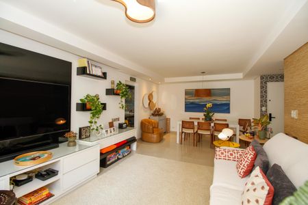 Apartamento à venda com 126m², 3 quartos e 1 vaga Apartamento à venda com 126m², 3 quartos e 1 vagaSala