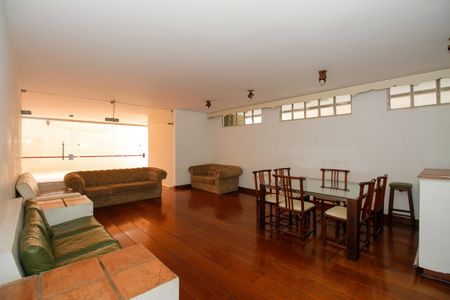 Apartamento à venda com 126m², 3 quartos e 1 vaga Apartamento à venda com 126m², 3 quartos e 1 vagaÁrea Comum - Salão de Festas