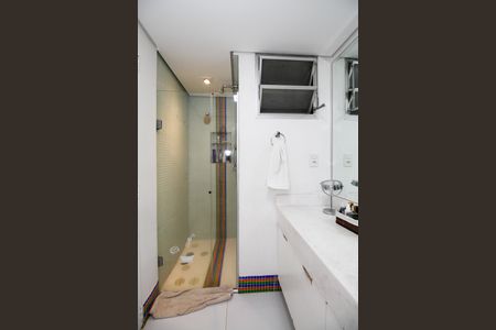 Apartamento à venda com 126m², 3 quartos e 1 vaga Apartamento à venda com 126m², 3 quartos e 1 vagaBanheiro Social