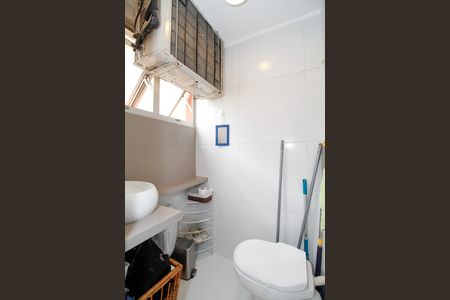 Apartamento à venda com 126m², 3 quartos e 1 vaga Apartamento à venda com 126m², 3 quartos e 1 vagaBanheiro de Serviço