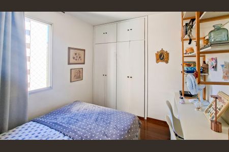 Apartamento à venda com 95m², 3 quartos e 2 vagasQuarto