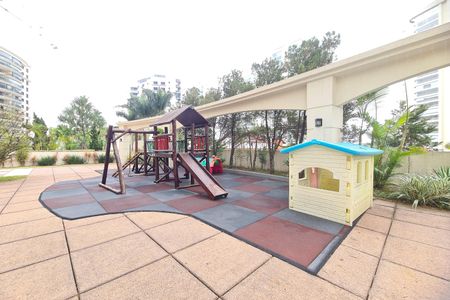 Apartamento à venda com 107m², 3 quartos e 2 vagasÁrea comum - Playground