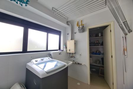 Apartamento à venda com 107m², 3 quartos e 2 vagasÁrea de Serviço