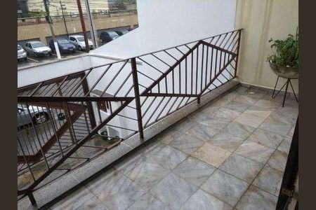 Casa à venda com 200m², 4 quartos e 2 vagas