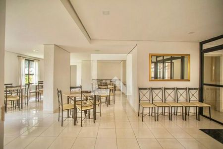 Apartamento à venda com 80m², 2 quartos e 3 vagas Apartamento à venda com 80m², 2 quartos e 3 vagasÁrea comum - Salão de festas