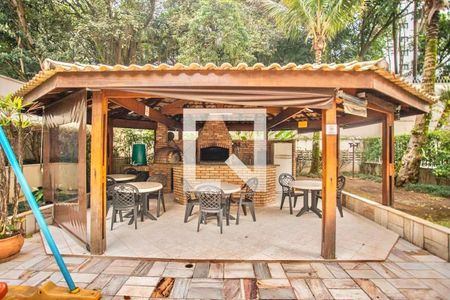 Apartamento à venda com 80m², 2 quartos e 3 vagas Apartamento à venda com 80m², 2 quartos e 3 vagasÁrea comum - Churrasqueira