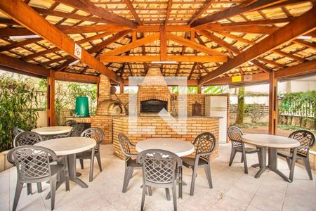 Apartamento à venda com 80m², 2 quartos e 3 vagas Apartamento à venda com 80m², 2 quartos e 3 vagasÁrea comum - Churrasqueira