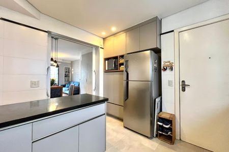 Apartamento à venda com 80m², 2 quartos e 3 vagas Apartamento à venda com 80m², 2 quartos e 3 vagasCozinha