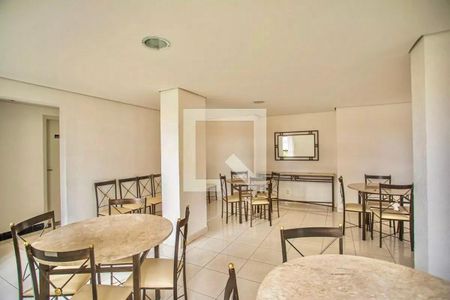 Apartamento à venda com 80m², 2 quartos e 3 vagas Apartamento à venda com 80m², 2 quartos e 3 vagasÁrea comum - Salão de festas