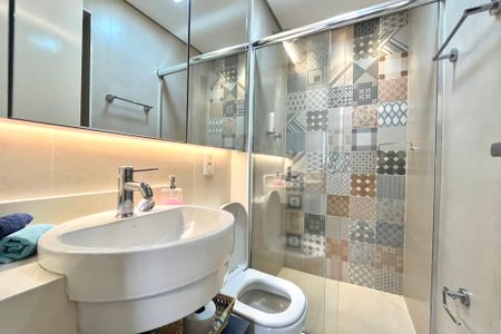 Apartamento à venda com 80m², 2 quartos e 3 vagas Apartamento à venda com 80m², 2 quartos e 3 vagasBanheiro