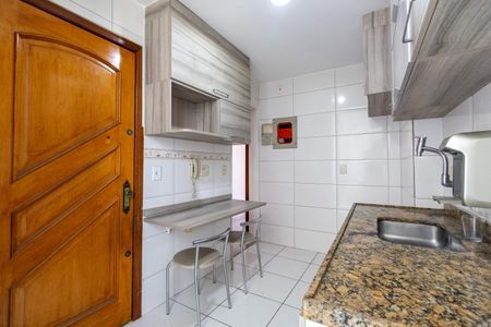 Apartamento para alugar com 72m², 2 quartos e 1 vaga Apartamento para alugar com 72m², 2 quartos e 1 vagaCozinha