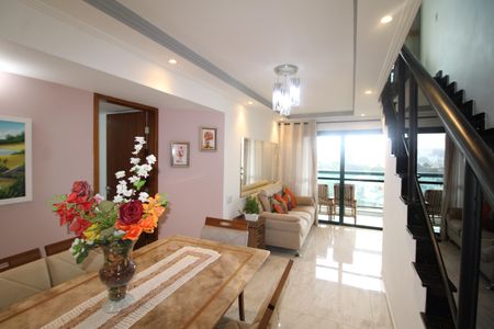 Apartamento à venda com 164m², 4 quartos e 2 vagasSala