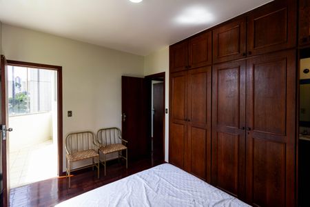 Apartamento à venda com 196m², 3 quartos e 2 vagasSuíte