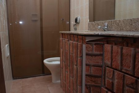 Apartamento à venda com 196m², 3 quartos e 2 vagasBanheiro Social