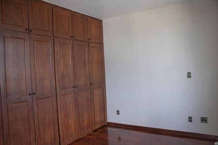 Apartamento à venda com 196m², 3 quartos e 2 vagasSuíte