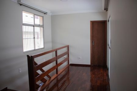 Apartamento à venda com 196m², 3 quartos e 2 vagasCobertura
