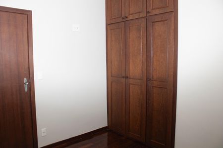 Apartamento à venda com 196m², 3 quartos e 2 vagasQuarto 1