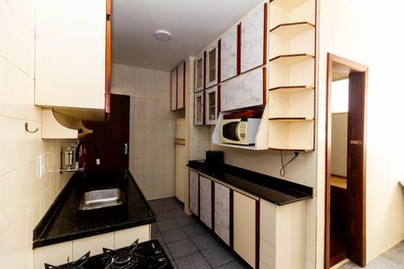 Apartamento à venda com 196m², 3 quartos e 2 vagasCozinha