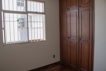 Apartamento à venda com 196m², 3 quartos e 2 vagasQuarto 2