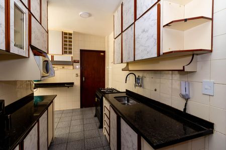 Apartamento à venda com 196m², 3 quartos e 2 vagasCozinha