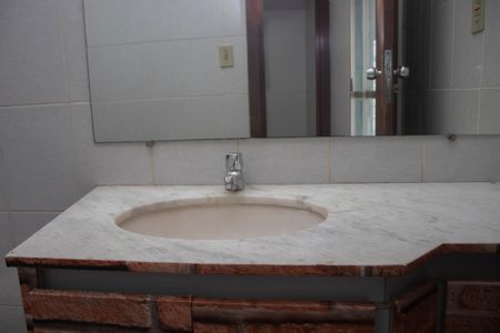 Apartamento à venda com 196m², 3 quartos e 2 vagasBanheiro Social 2